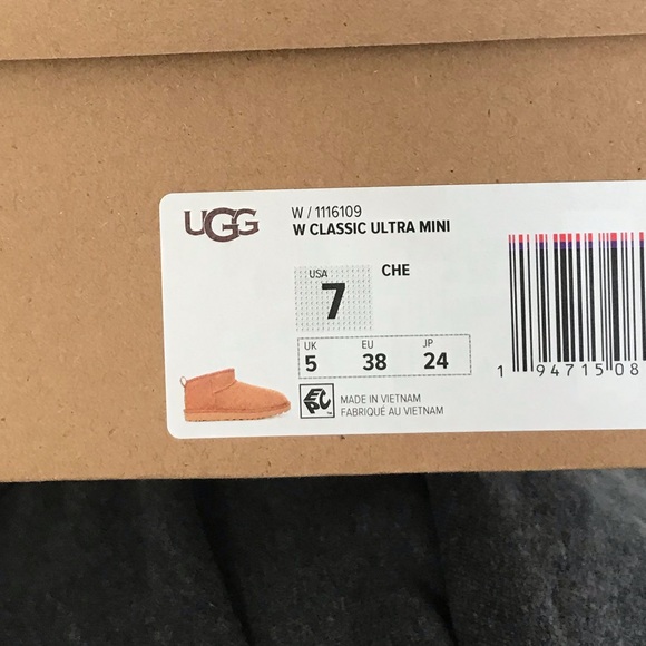 UGG Classic Ultra Mini Chestnut Boots - Picture 6 of 7